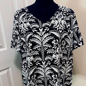 Womens XL Croft & Barrow Black & White Floral 100% Polyester SS Pullover Blouse